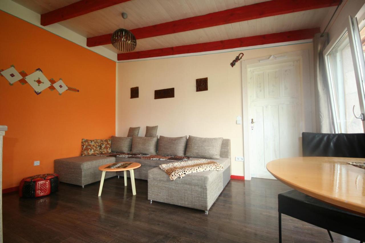 Apartment Cour De Berlin